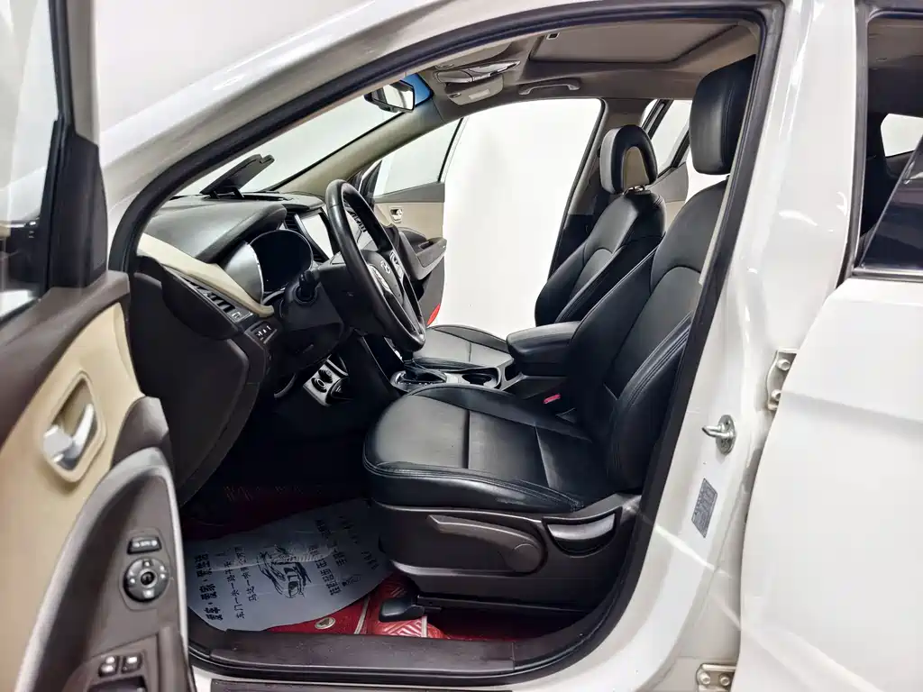 Hyundai Santa Fe — миниатюра 11