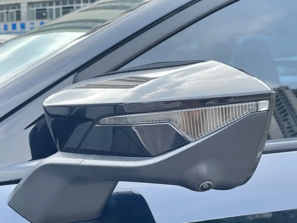 Changan UNI-V 2024 1.5T Luxury Sport