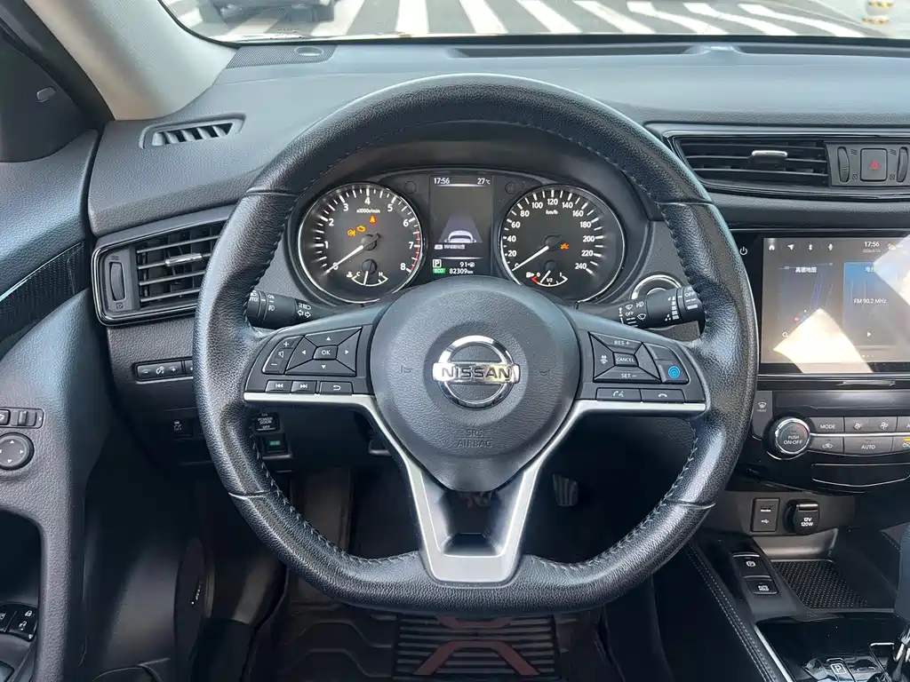 Nissan X-Trail — миниатюра 18