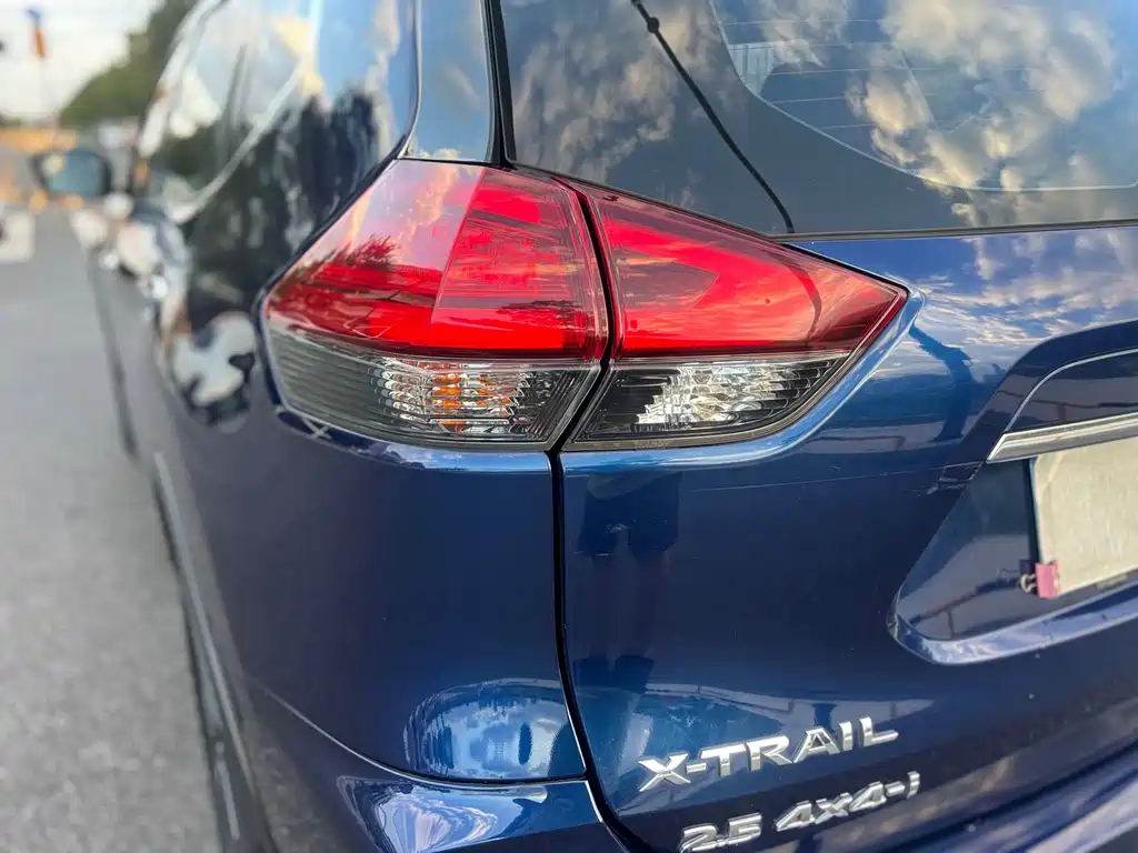 Nissan X-Trail — миниатюра 10