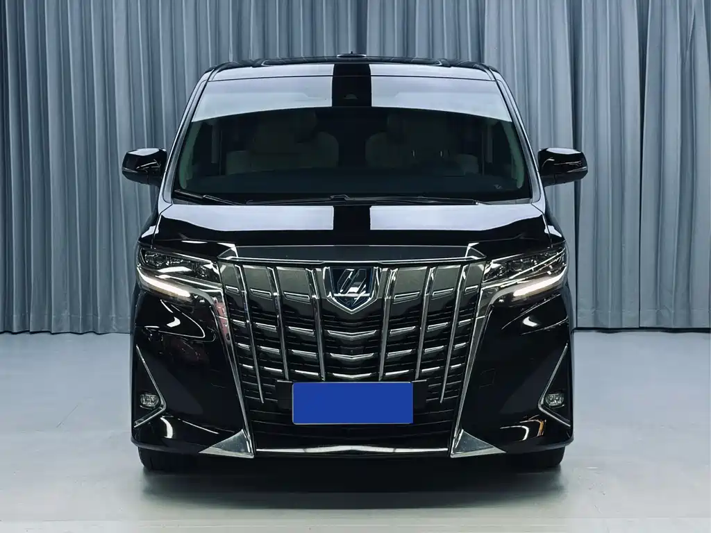 Toyota Alphard — миниатюра 2