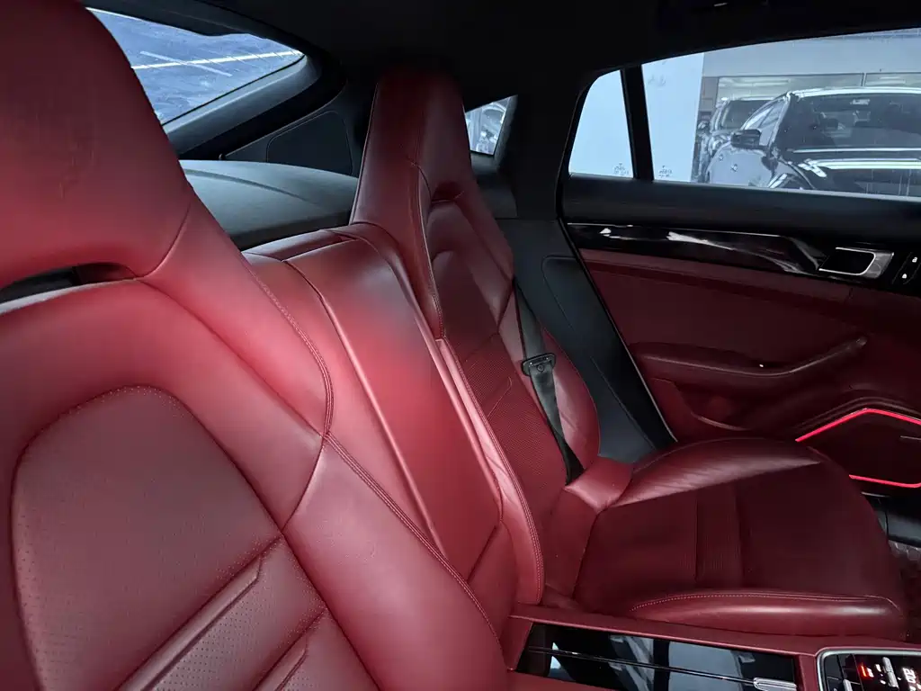 Porsche Panamera — миниатюра 12