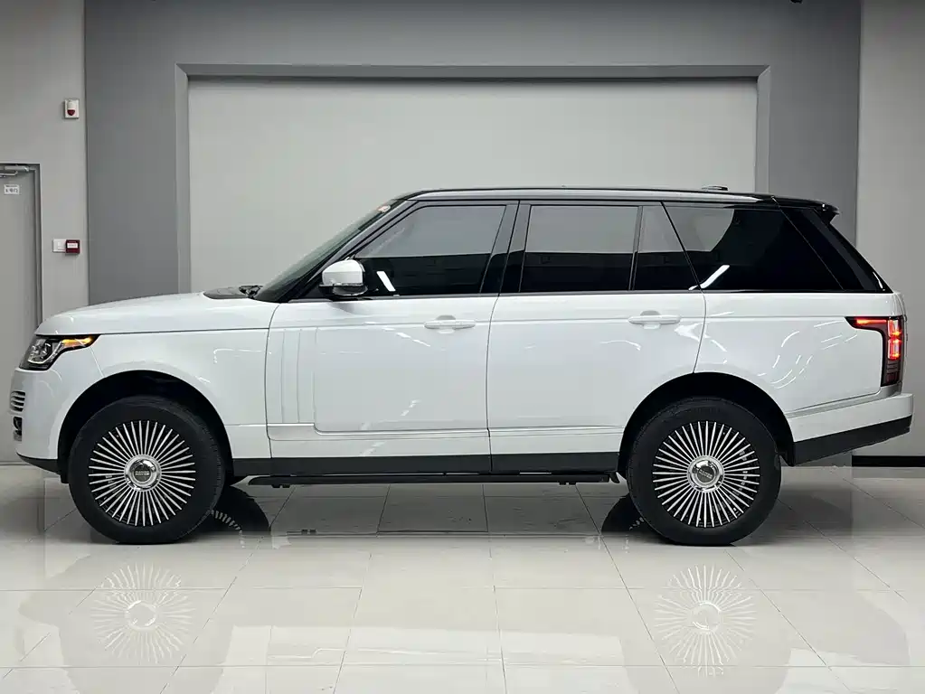 Land Rover Range Rover — миниатюра 4