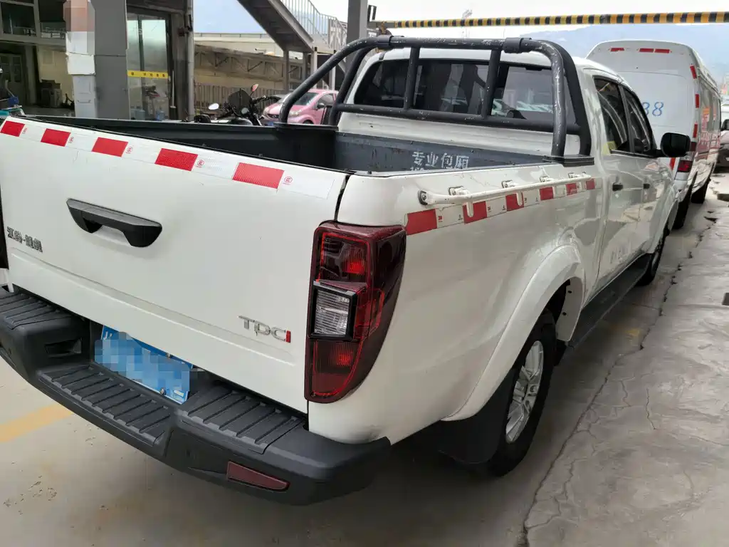 JMC Yuhu 3 — миниатюра 6