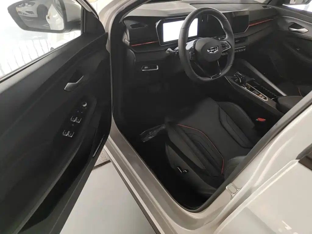 Geely Binrui — миниатюра 16
