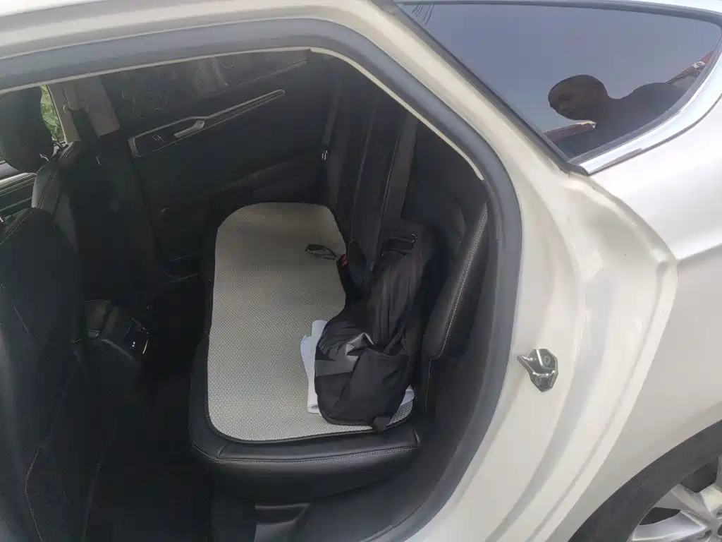 Ford Mondeo — миниатюра 14