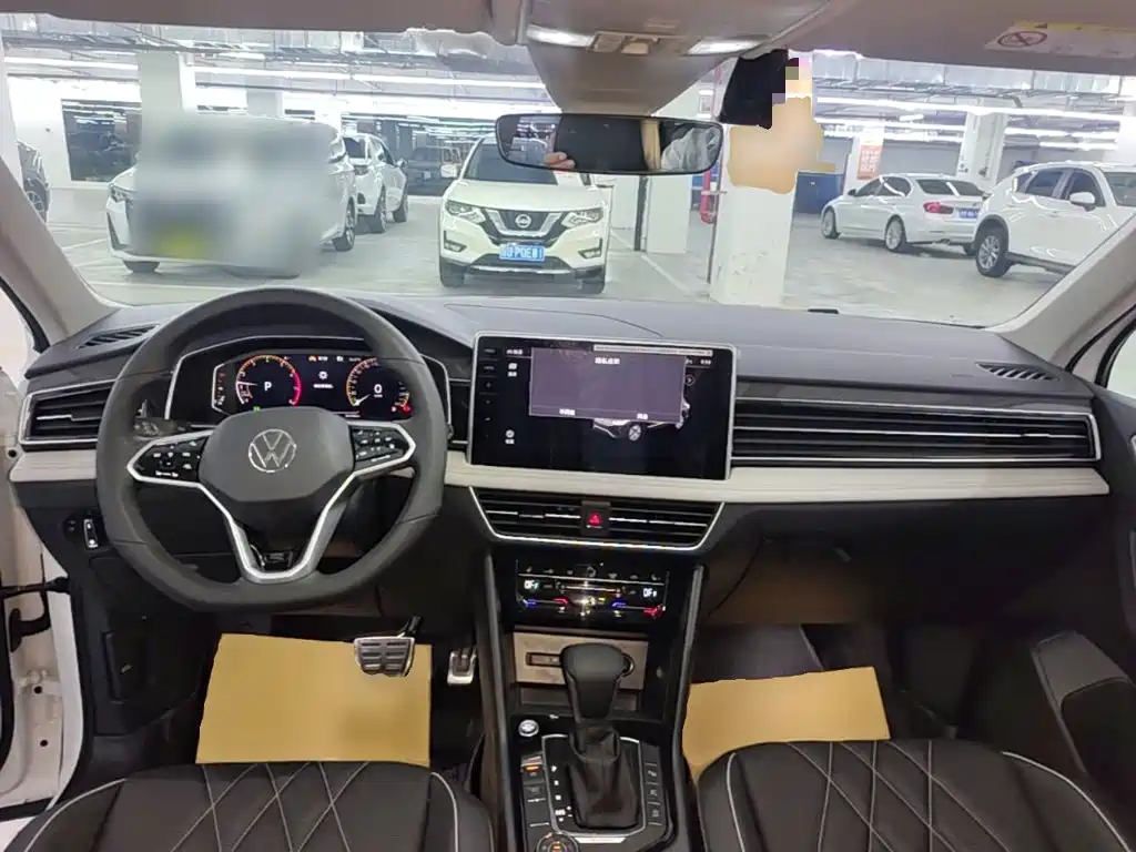 Volkswagen Tiguan L — миниатюра 10