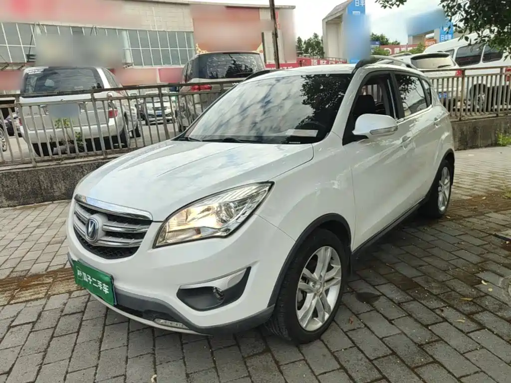 Changan CS35 — миниатюра 2