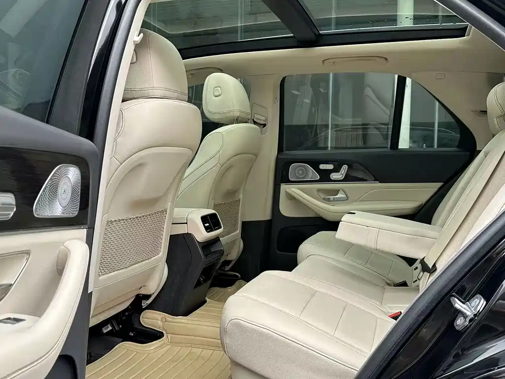 Mercedes-Benz GLE (Import) — миниатюра 7