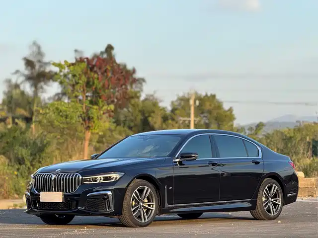 BMW 7 SERIES