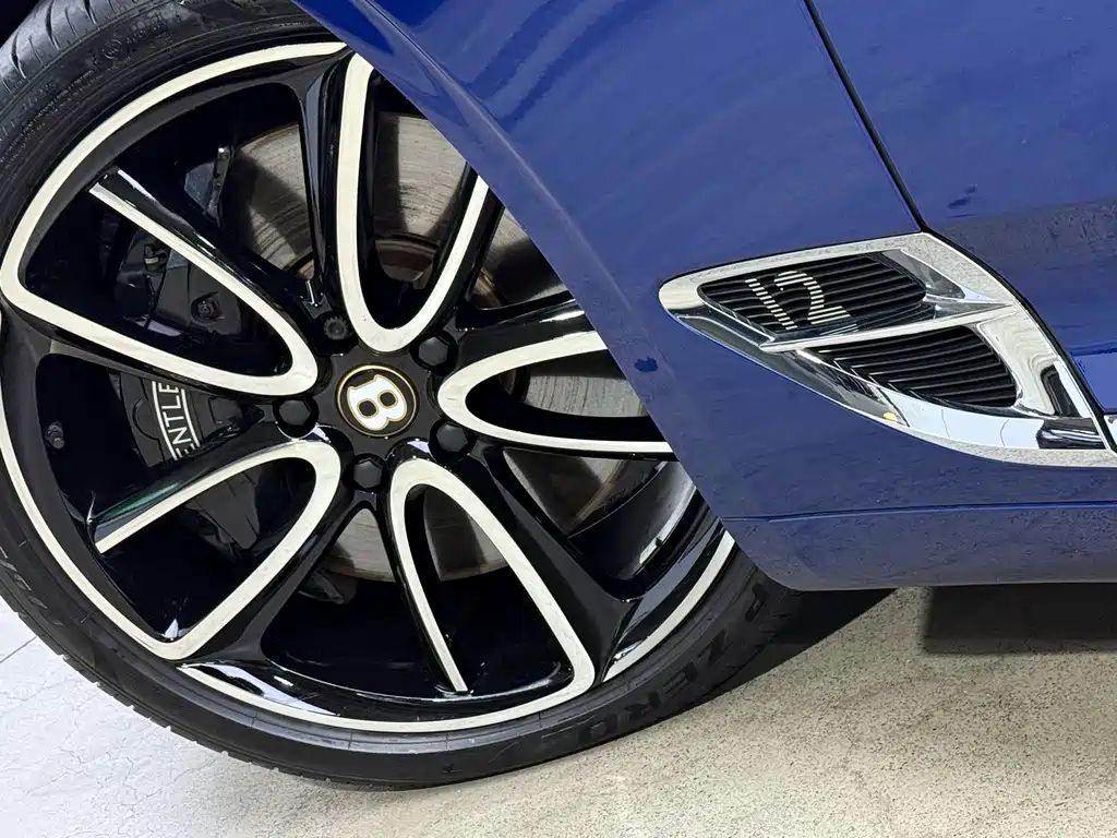 Bentley Continental — миниатюра 8