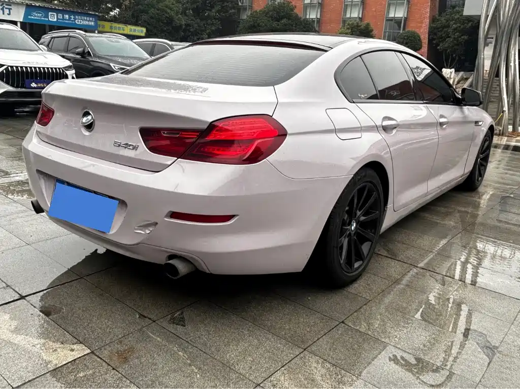 BMW 6 Series — миниатюра 8