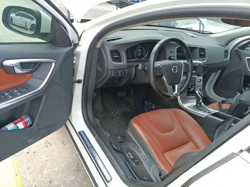 Volvo S60 — миниатюра 13