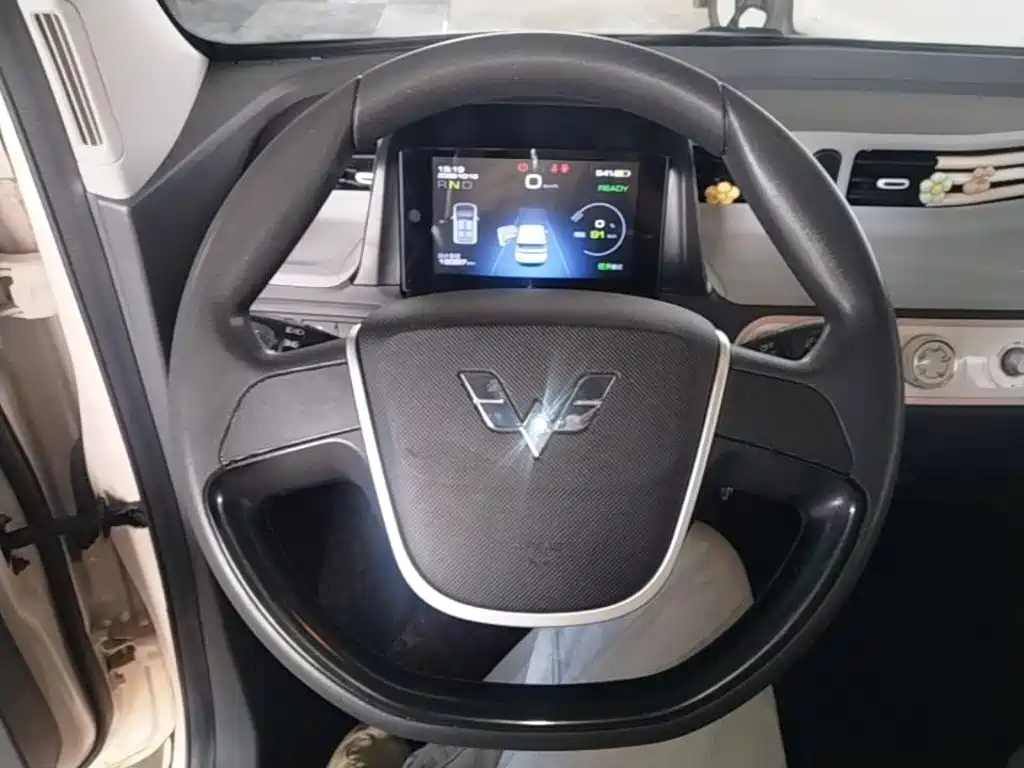 Wuling MINIEV — миниатюра 11
