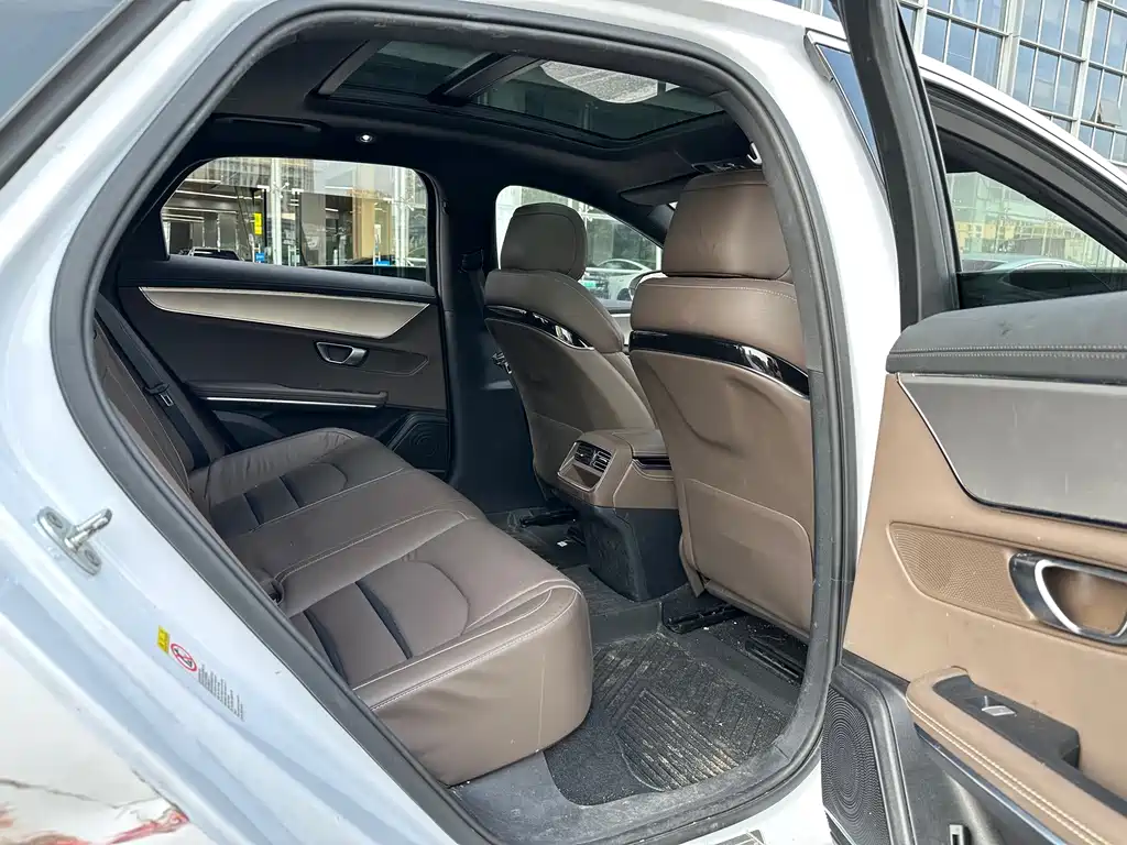 BYD Han — миниатюра 16