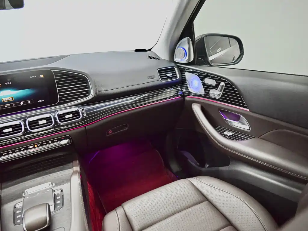 Mercedes-Benz GLE (Import) — миниатюра 11