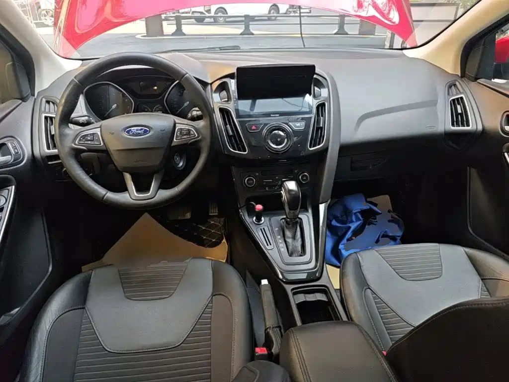 Ford Focus — миниатюра 10