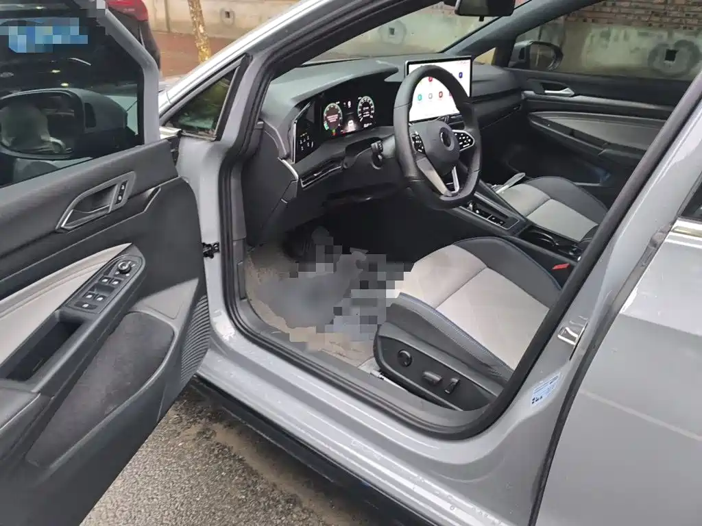 Volkswagen Golf — миниатюра 17