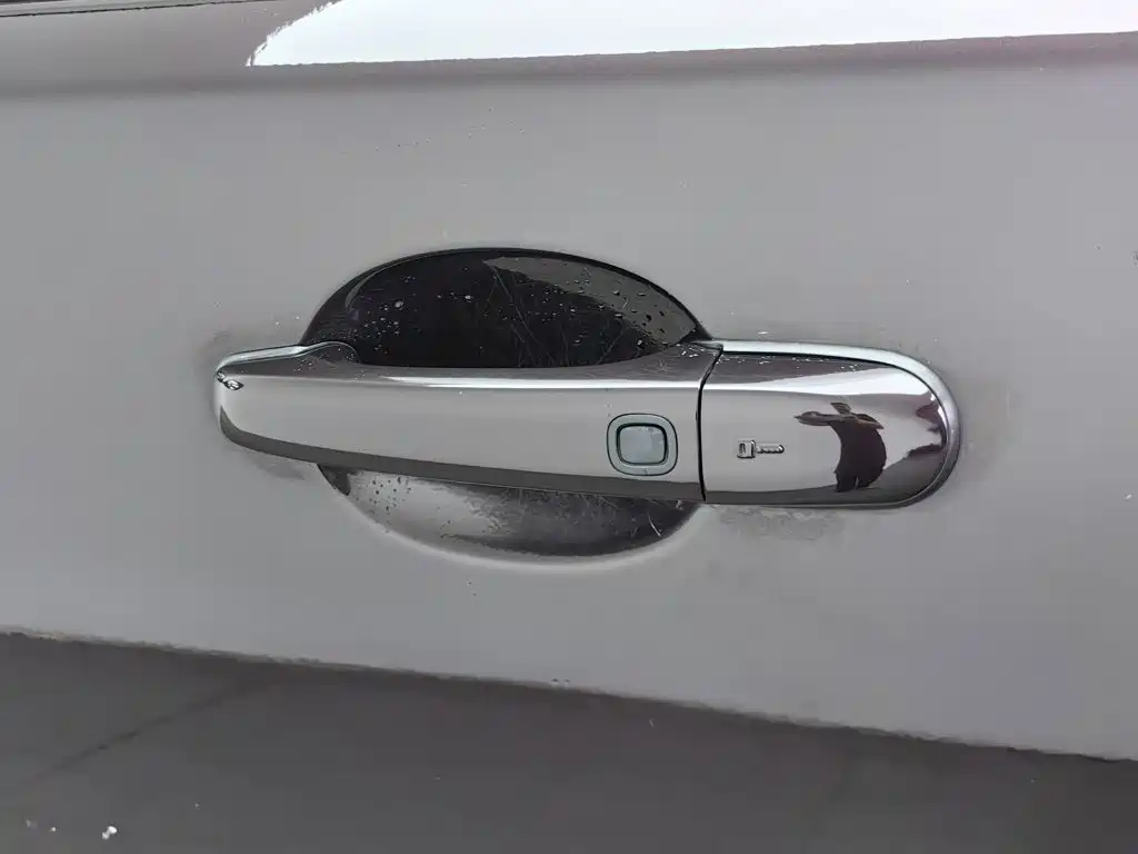 Jaguar XF — миниатюра 18