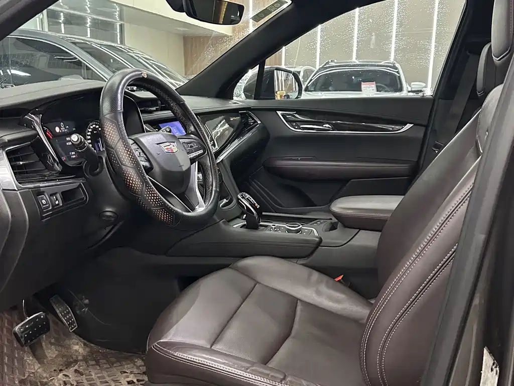 Cadillac XT6 — миниатюра 3