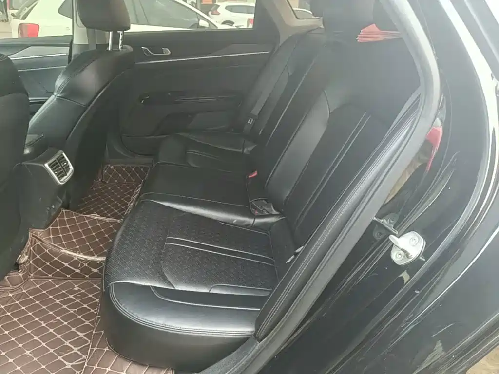 Kia K5 — миниатюра 17
