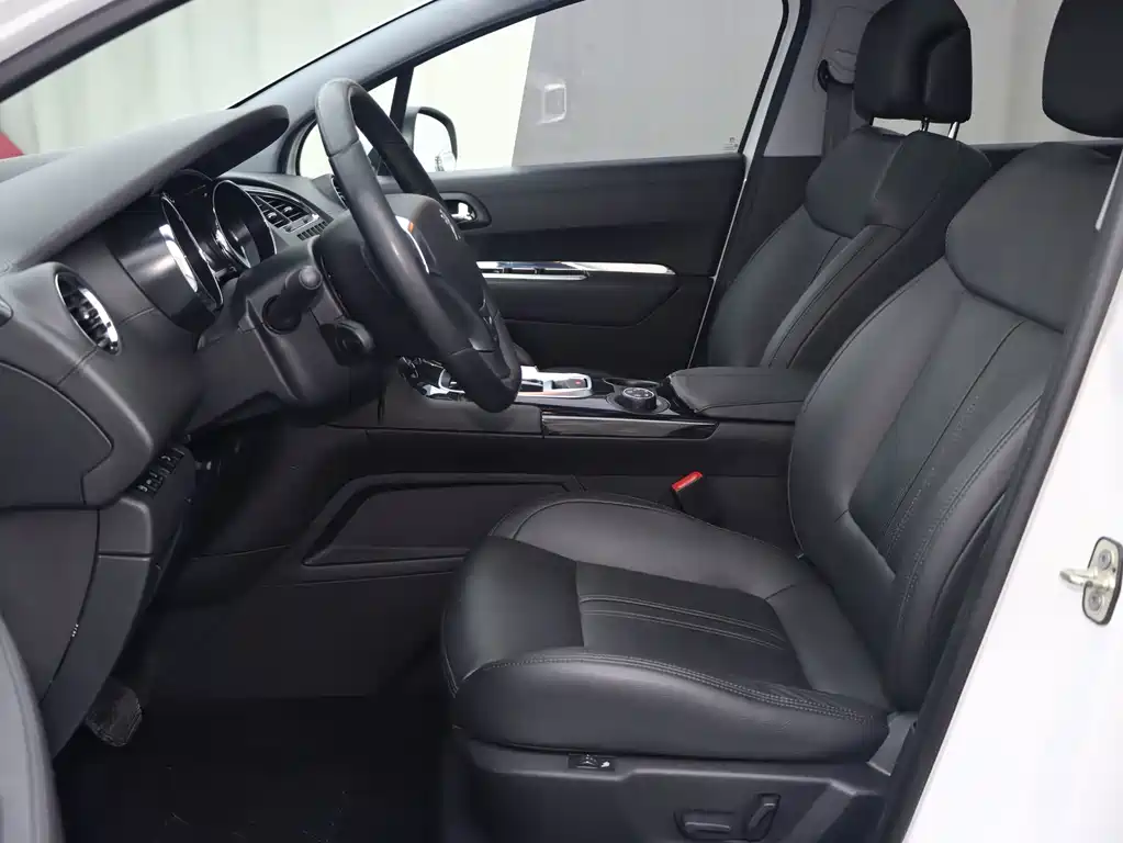 Peugeot 3008 — миниатюра 4