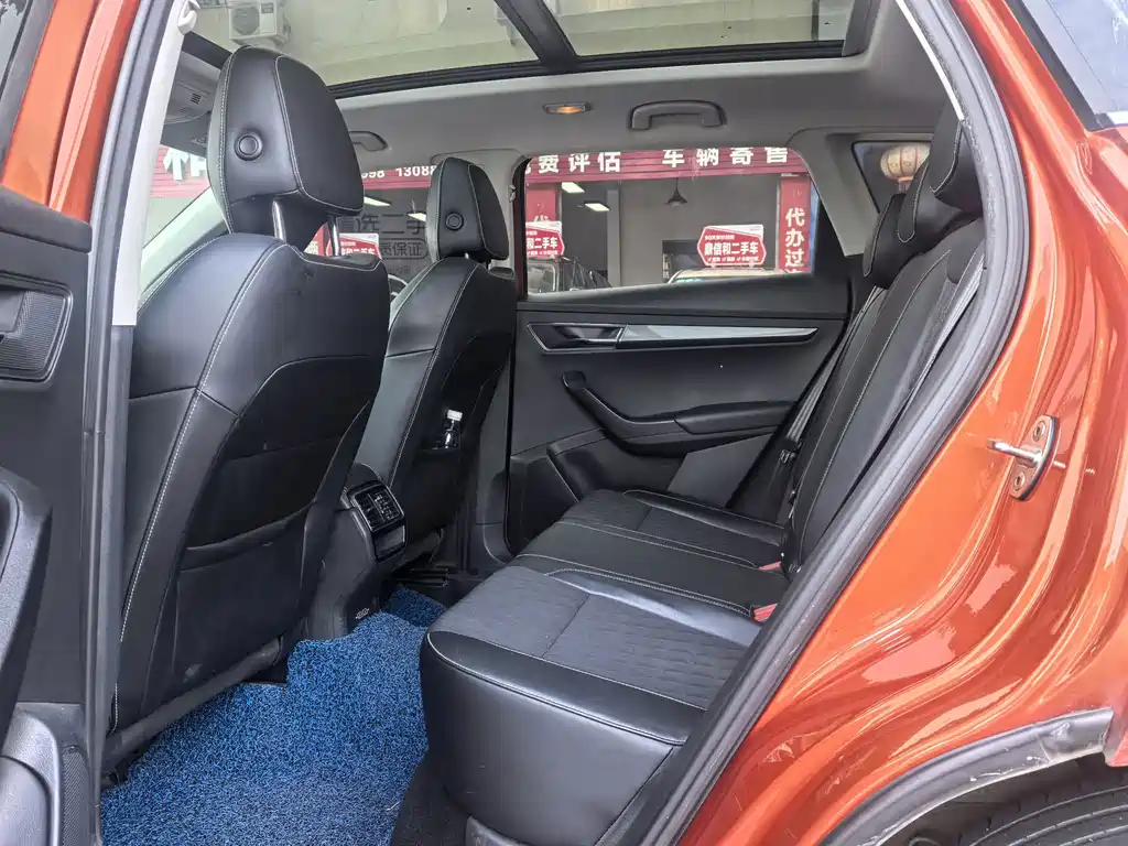 Skoda Karoq — миниатюра 5