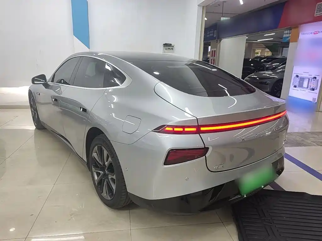 XPeng P7 — миниатюра 5