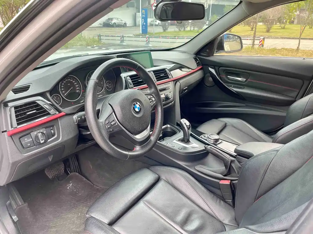 BMW 3 Series — миниатюра 4