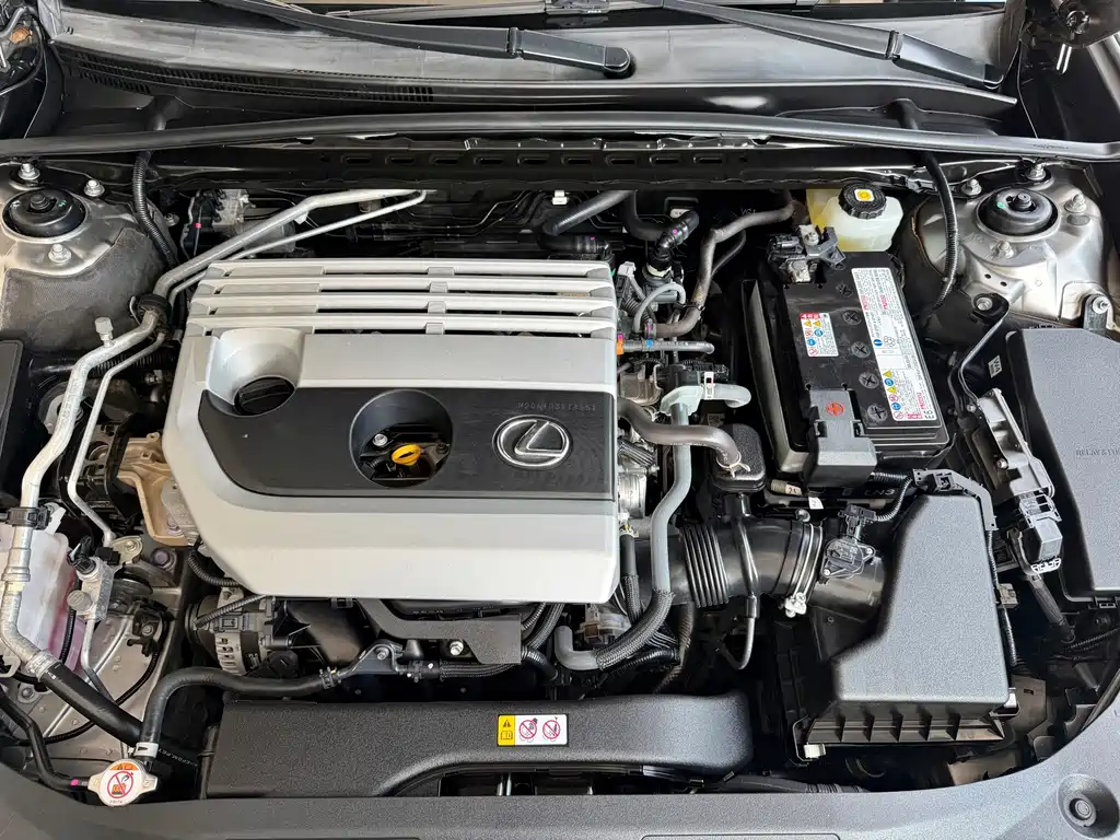 Lexus ES — миниатюра 17