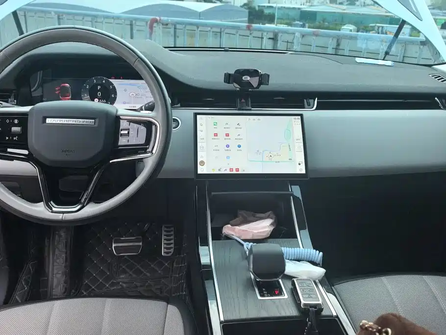 Land Rover Evoque — миниатюра 12