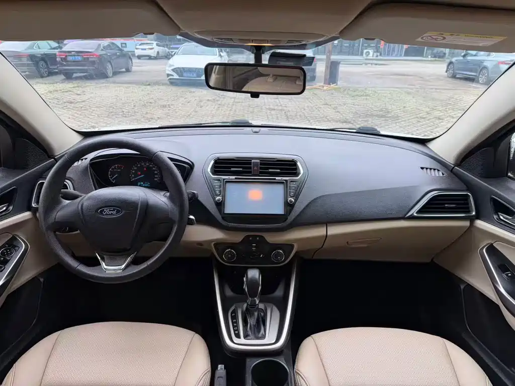 Ford Escort 1.5L Auto Comfort Type, фото 5