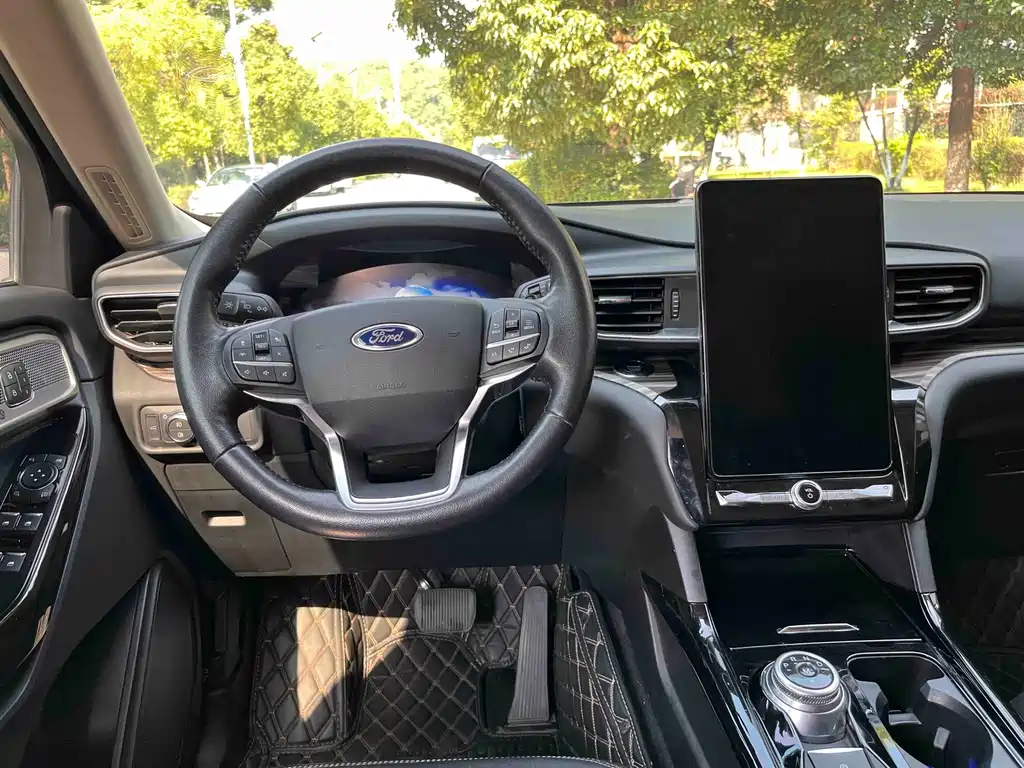 Ford Explorer — миниатюра 21