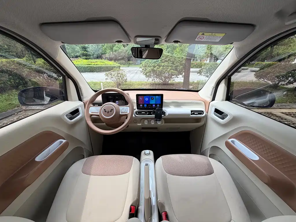 Wuling MINIEV — миниатюра 7