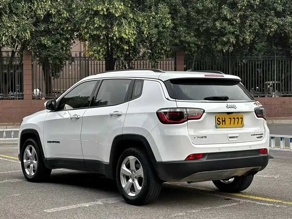 Jeep Compass — миниатюра 3