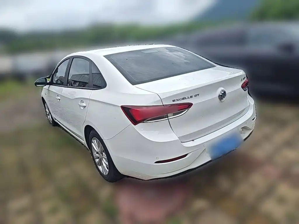 Buick Excelle — миниатюра 7