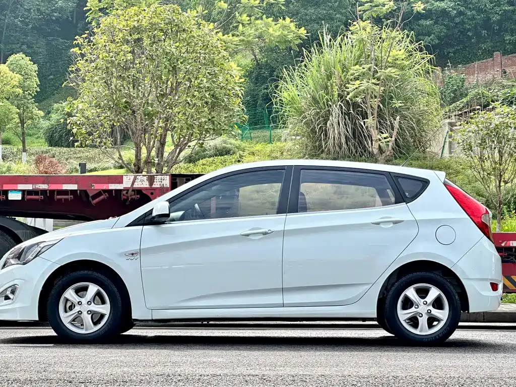Hyundai Ruiyi 1.4L Manual GLX, фото 16