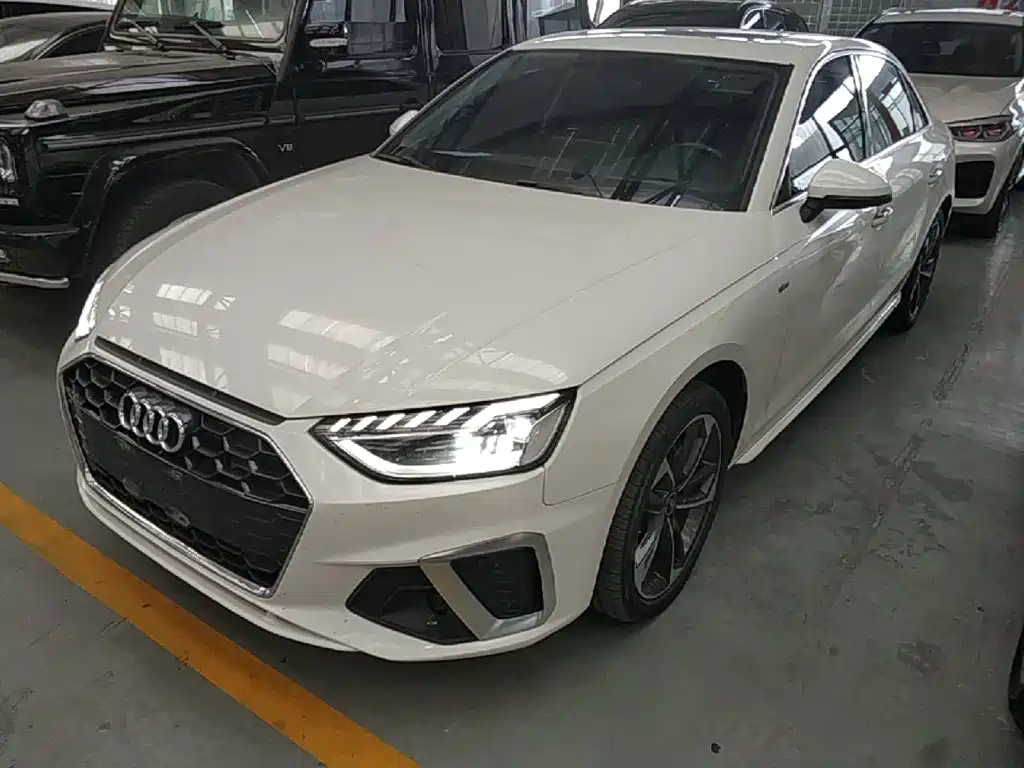 奥迪A4L 2023款 40 TFSI 时尚动感型 2023