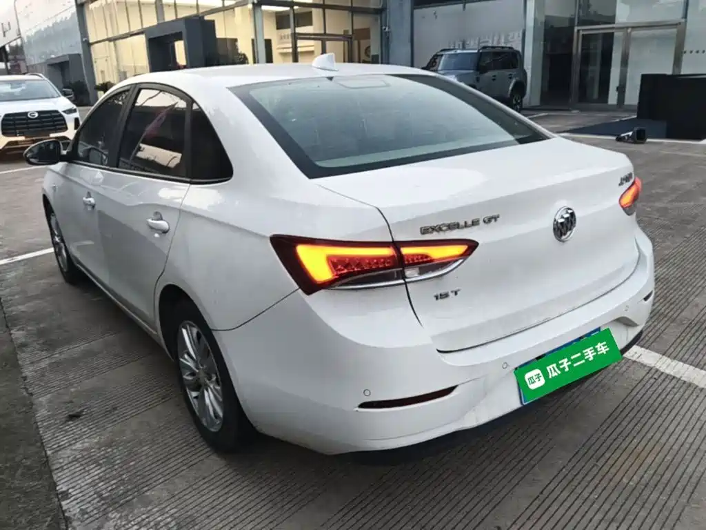 Buick Excelle — миниатюра 5