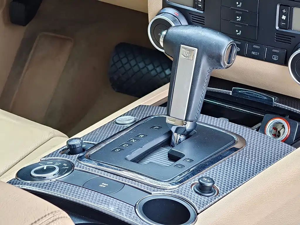 Volkswagen Touareg — миниатюра 15