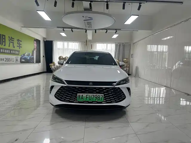 2025 BYD Qin