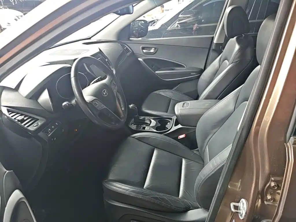 Hyundai Santa Fe — миниатюра 15