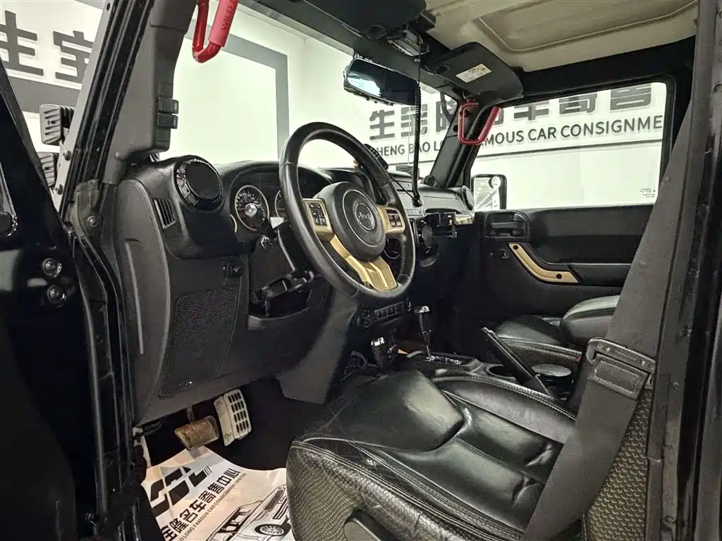 Jeep Wrangler — миниатюра 7