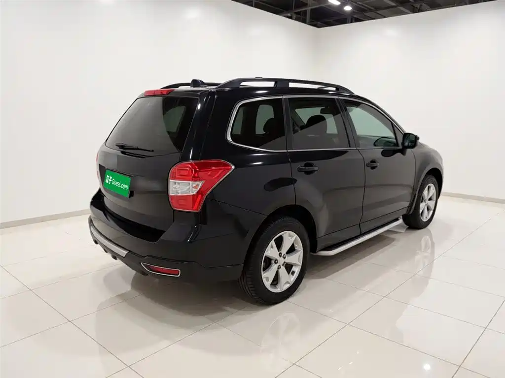 Subaru Forester 2013 2.5i AT Luxury