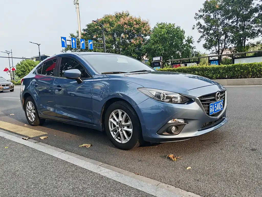 Mazda 3 Axela — миниатюра 2