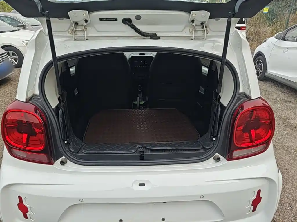 Roewe Clever — миниатюра 19