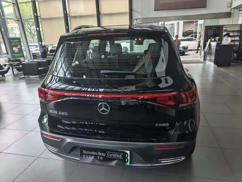 Mercedes-Benz EQB — миниатюра 6