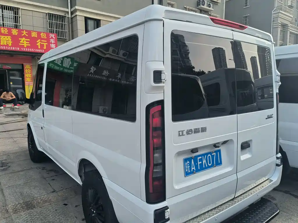 JMC JMC Fushun — миниатюра 9