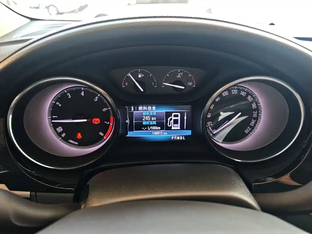 Buick Verano — миниатюра 12