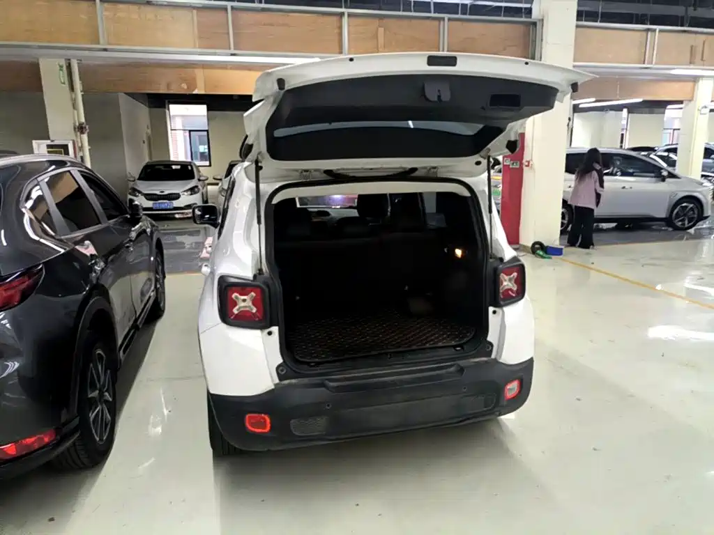 Jeep Renegade — миниатюра 22